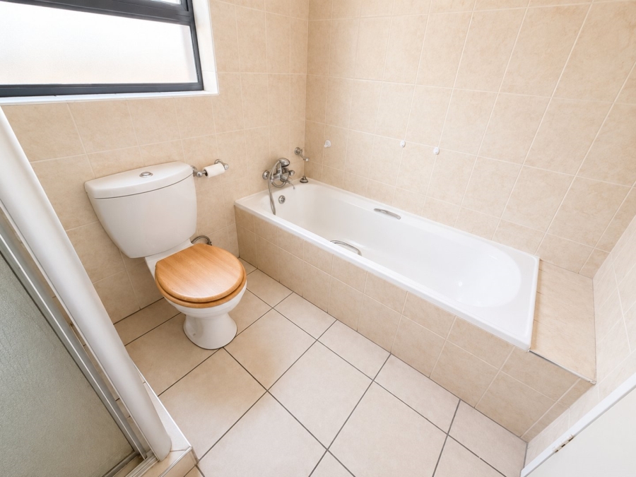 3 Bedroom Property for Sale in Roodia Free State